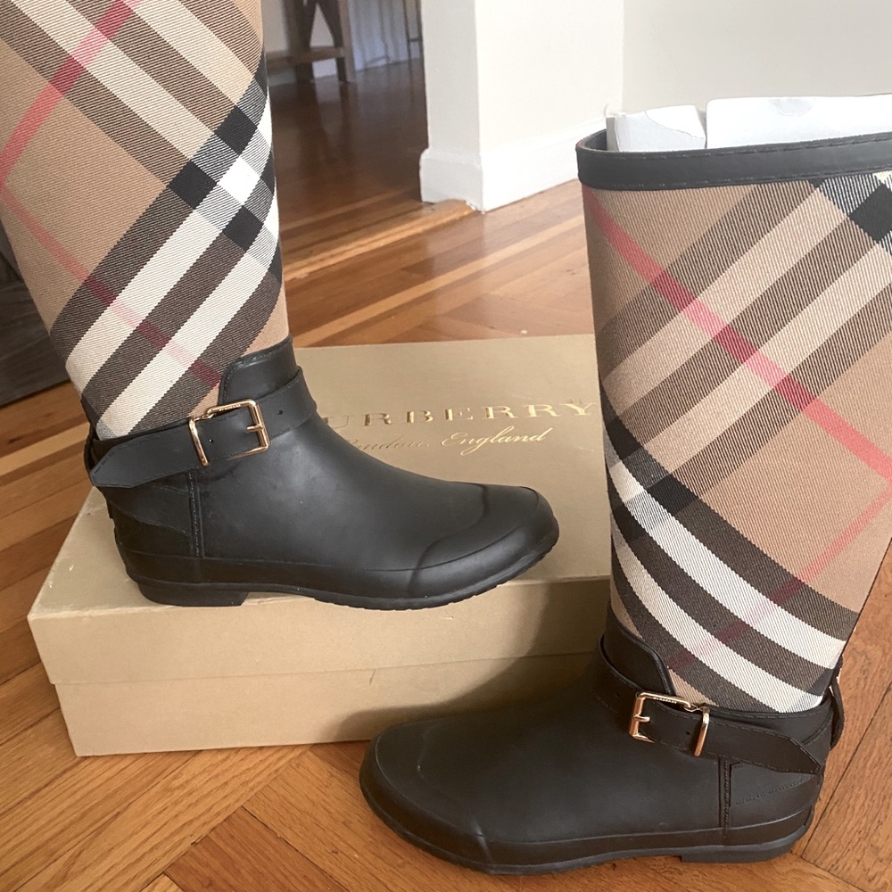 Burberry strap-detail house check rain boots